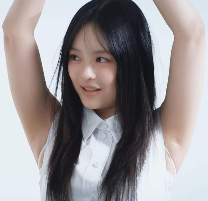 zsBo0ph9 KPOP 19.jpg